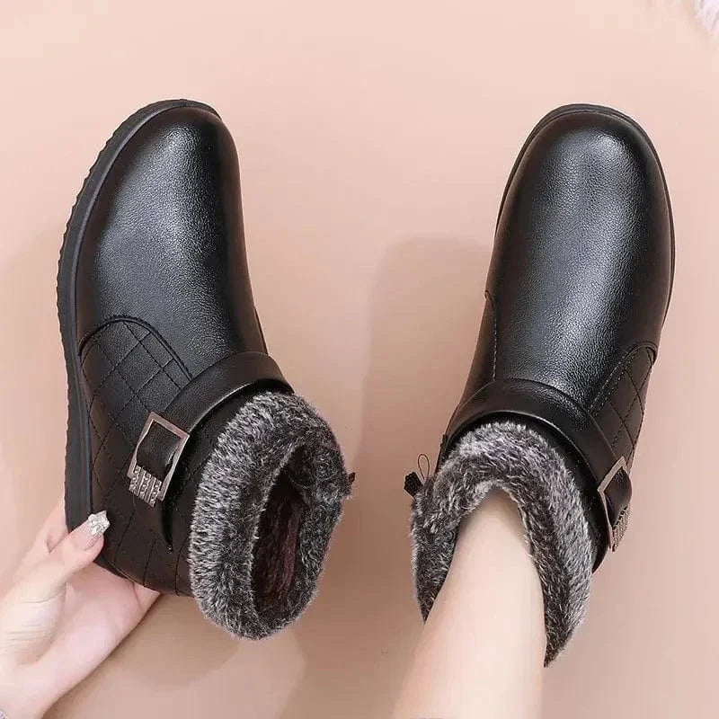 Fur-Lined Faux Leather Orthopedic Boots with Buckle – view 8