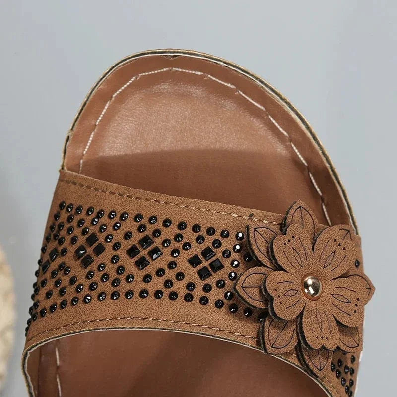 Claquette Orthopédique Femme avec des Motifs Floraux